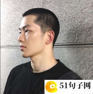 男生有诗意的网名8个字 我们能不能不分手 