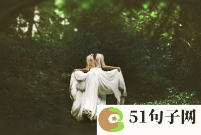 潇洒有特色吸引人的网名_月儿不弯 